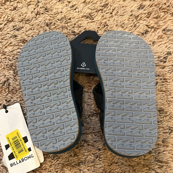 Toddler Billabong Flip Flops - Picture 4 of 7